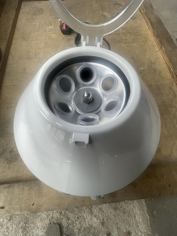 Centrifuge Machine 800D – Compact and Efficient Solution for Separation Applications